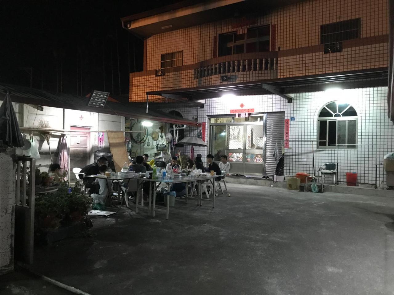 Sun Moon Lake B&B Юйчи Экстерьер фото
