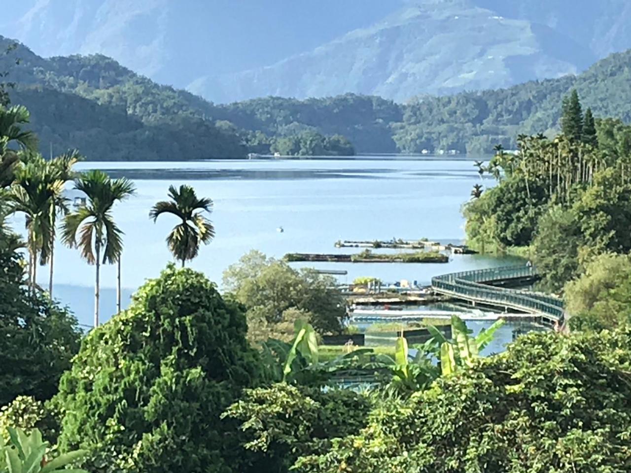 Sun Moon Lake B&B Юйчи Экстерьер фото