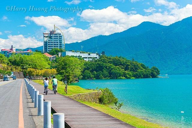Sun Moon Lake B&B Юйчи Экстерьер фото