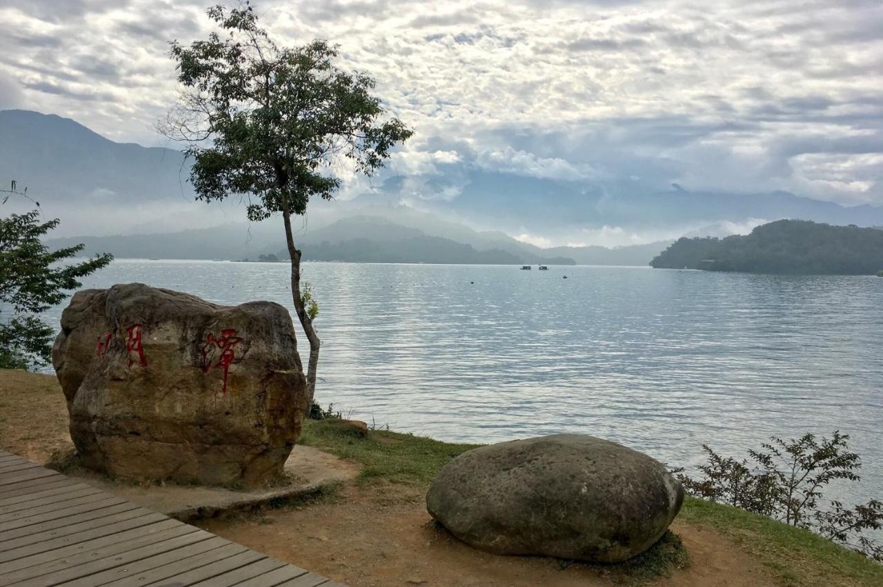 Sun Moon Lake B&B Юйчи Экстерьер фото